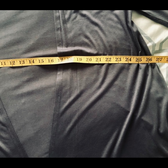 Open light weight Cardigan - Picture 6 of 8